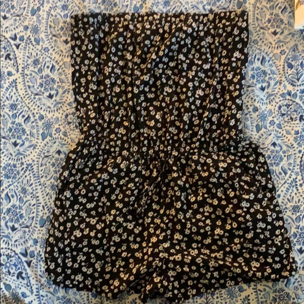black/white floral printed romper
